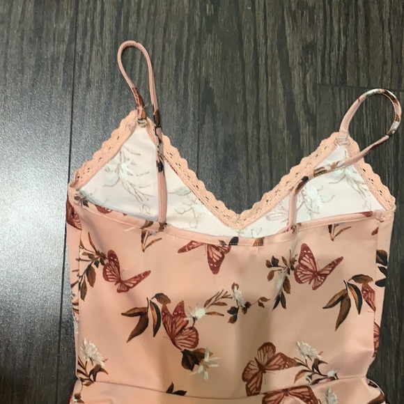 knee length butterfly dress - Picture 2 of 3